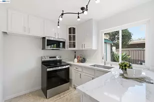 27534 Stromberg Ct, Hayward, CA 94545 - Photo 10