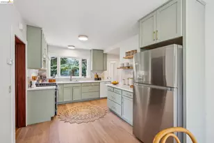 2129 Roosevelt Ave, Berkeley, CA 94703 - Photo 14