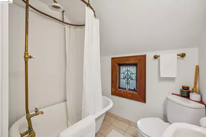 2129 Roosevelt Ave, Berkeley, CA 94703 - Photo 22