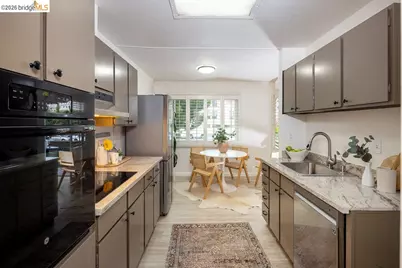 2029 Otis Dr #P, Alameda, CA 94501 - Photo 4