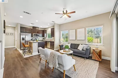 1252 Detroit Ave #5, Concord, CA 94520 - Photo 4