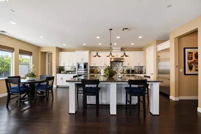 682 Norwood Ct, Brentwood, CA 94513 - Photo 10