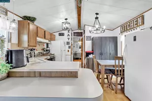 13 Deck Dr, Suisun City, CA 94585 - Photo 4