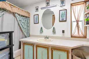 13 Deck Dr, Suisun City, CA 94585 - Photo 8