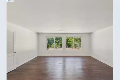 327 Steven Cir, Benicia, CA 94510 - Photo 8