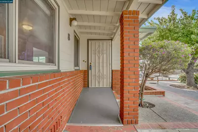 8 Water St, Bay Point, CA 94565 - Photo 4