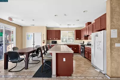 4400 Glen Canyon Cir, Pittsburg, CA 94565 - Photo 16