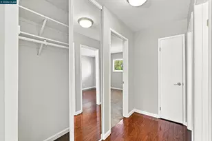 1060 Oak Grove Rd, Concord, CA 94518 - Photo 32