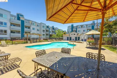 6400 Christie Ave #2112, Emeryville, CA 94608 - Photo 36