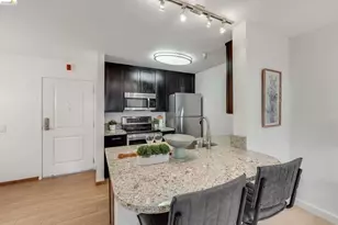 6400 Christie Ave, Emeryville, CA 94608 - Photo 6
