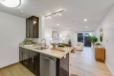 6400 Christie Ave #2112, Emeryville, CA 94608 - Photo 10