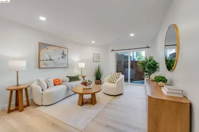 6400 Christie Ave #2112, Emeryville, CA 94608 - Photo 1