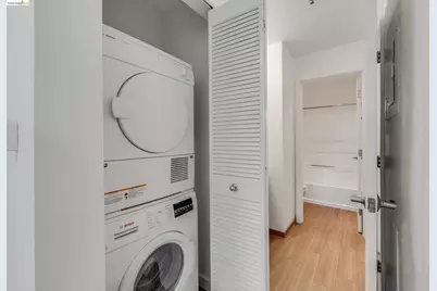6400 Christie Ave #2112, Emeryville, CA 94608 - Photo 18