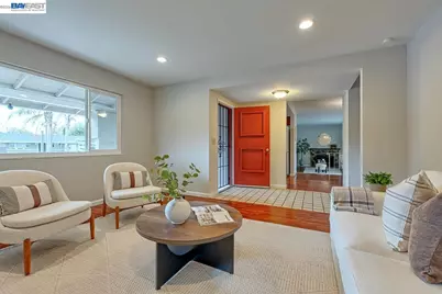 2502 Begonia St, Union City, CA 94587 - Photo 2