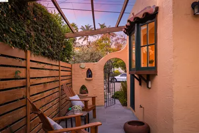 1564 Beverly Pl, Berkeley, CA 94706 - Photo 34