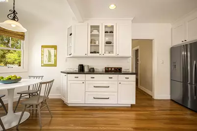 1564 Beverly Pl, Berkeley, CA 94706 - Photo 16