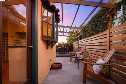 1564 Beverly Pl, Berkeley, CA 94706 - Photo 32