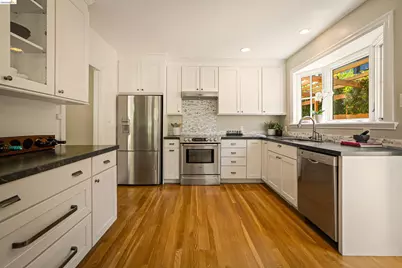 1564 Beverly Pl, Berkeley, CA 94706 - Photo 12