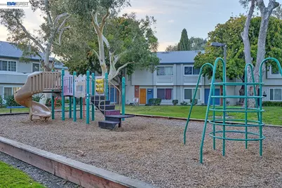 4130 Asimuth Cir, Union City, CA 94587 - Photo 32