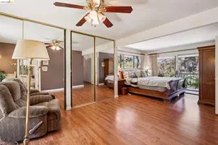 11233 Monan St, Oakland, CA 94605 - Photo 34