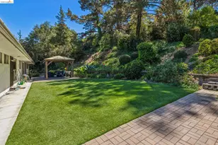 11233 Monan St, Oakland, CA 94605 - Photo 54