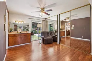 11233 Monan St, Oakland, CA 94605 - Photo 32