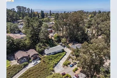 11233 Monan St, Oakland, CA 94605 - Photo 2