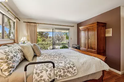 11233 Monan St, Oakland, CA 94605 - Photo 28