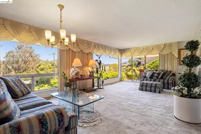 11233 Monan St, Oakland, CA 94605 - Photo 4