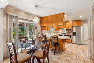 11233 Monan St, Oakland, CA 94605 - Photo 12