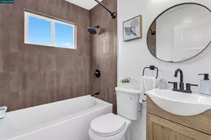 1872 15th St, San Pablo, CA 94806 - Photo 12