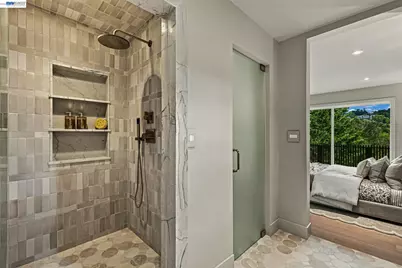6801 Buckingham Blvd, Berkeley, CA 94705 - Photo 32