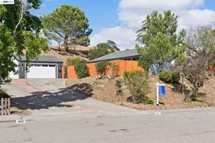 447 Estado Way, Novato, CA 94945 - Photo 76