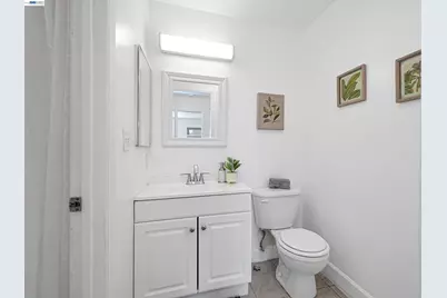 260 Industrial Pkwy #47, Hayward, CA 94544 - Photo 22