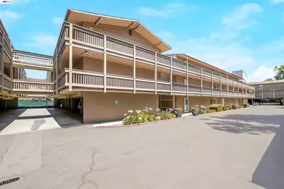 260 Industrial Pkwy #47, Hayward, CA 94544 - Photo 2