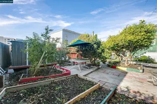 985 39th St, Oakland, CA 94608 - Photo 20