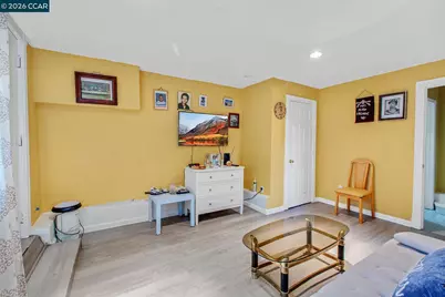 985 39 Street, Oakland, CA 94608 - Photo 16