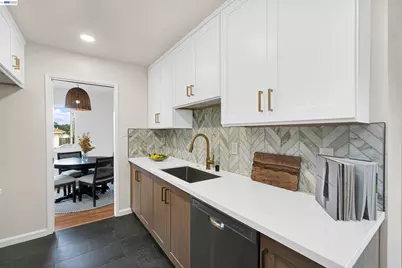 449 Mariposa Dr, South San Francisco, CA 94080 - Photo 22