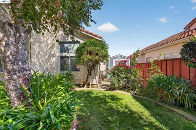 2556 Monte Lindo Ct, San Jose, CA 95121 - Photo 38