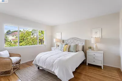 1529 Gibbons Dr, Alameda, CA 94501 - Photo 56