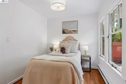 1542 Buena Vista Ave, Alameda, CA 94501 - Photo 24
