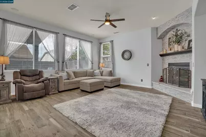 3159 Castle Rock Loop, Discovery Bay, CA 94505 - Photo 6