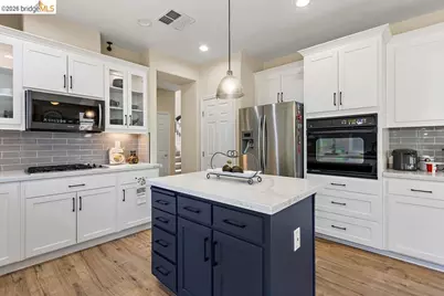 1854 Buck Mountain Ct, Antioch, CA 94531 - Photo 10