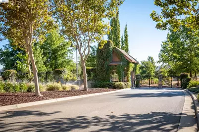 345 Hawkridge Road, Copperopolis, CA 95228 - Photo 2