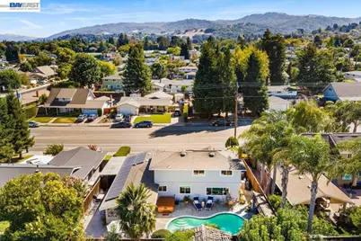 11738 Silvergate Dr, Dublin, CA 94568 - Photo 4
