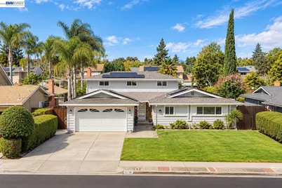 11738 Silvergate Dr, Dublin, CA 94568 - Photo 2