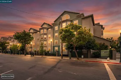 555 10th Street #326, Oakland, CA 94607 - Photo 2