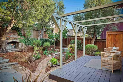 275 Mather St, Oakland, CA 94611 - Photo 2
