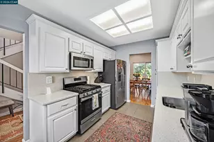 35 Sapphire Ct, Hercules, CA 94547 - Photo 16