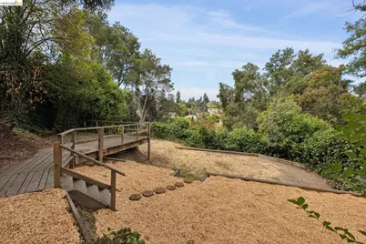 55 Fairview Ave., Piedmont, CA 94610 - Photo 46